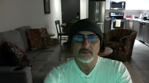 QS - INDEPENDENT MODEL online show from December 17, 4:56 am