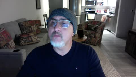 QS - INDEPENDENT MODEL online show from February 1, 3:30 am