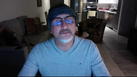 QS - INDEPENDENT MODEL online show from December 27, 7:08 am