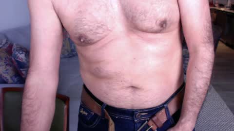 QS - INDEPENDENT MODEL online show from December 17, 6:31 pm