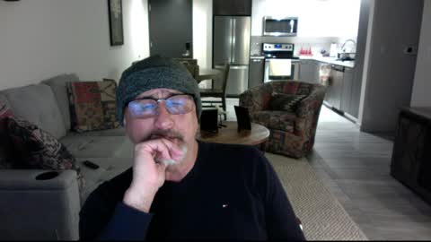 QS - INDEPENDENT MODEL online show from December 29, 4:38 am