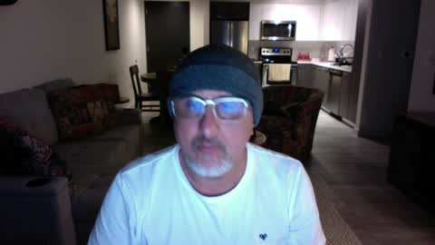 QS - INDEPENDENT MODEL online show from January 21, 3:16 am