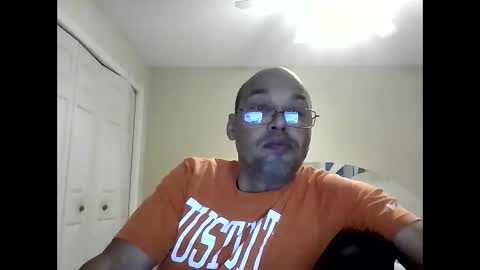 latinoinfla online show from December 8, 9:19 pm