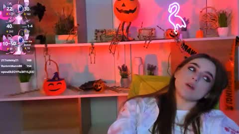 laura_sween online show from October 29, 2:14 am