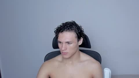 Laureent online show from November 17, 1:08 am