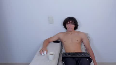 Laureent online show from March 9, 1:37 pm