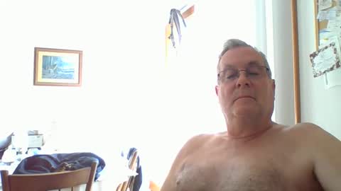 lawnboy62 online show from September 23, 12:37 pm