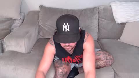 layzebigballs online show from March 27, 1:43 am