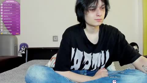 Snapshot of lazydarkknight chatting on March 6, 7:36 am Alex online show from March 6, 7:36 am