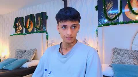 Lean online show from December 20, 11:23 pm