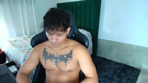  Lei  online show from April 15, 12:10 am