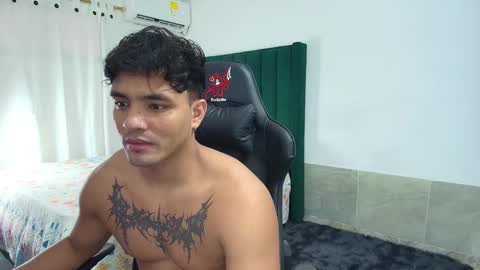  Lei  online show from October 6, 7:40 pm