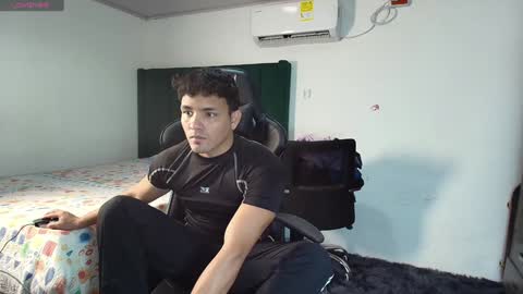  Lei  online show from January 29, 8:56 pm