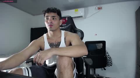  Lei  online show from December 19, 10:00 pm