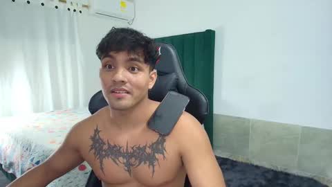  Lei  online show from October 4, 10:47 pm