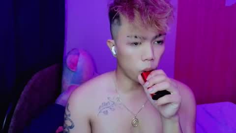 lena online show from April 16, 5:35 pm