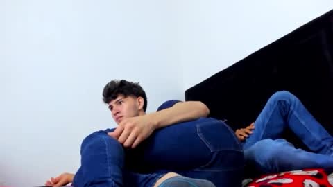 leo183877 online show from February 21, 5:08 am