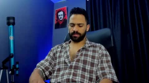 Leo  Diaz online show from February 25, 2:33 pm