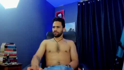 Leo  Diaz online show from January 22, 6:42 am