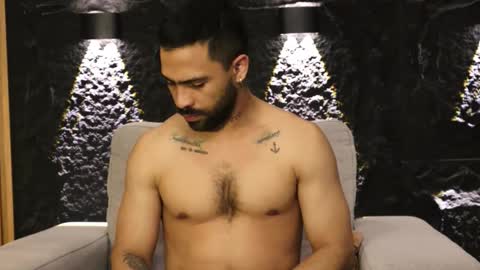 Leo  Diaz online show from January 13, 5:12 am