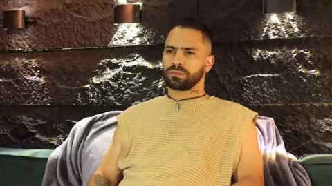 Leo  Diaz online show from November 26, 2:03 am