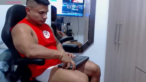 Leo online show from November 21, 11:37 pm