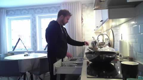 Leofromsweden online show from February 10, 9:14 am