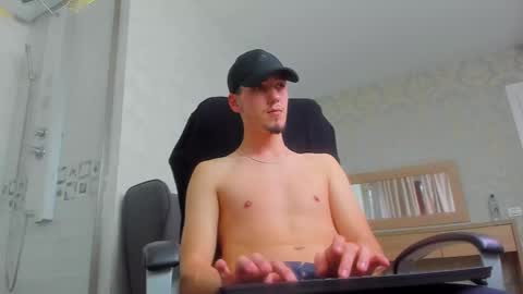 LeoIsaiah online show from December 3, 6:24 am