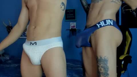 leon_big_cock online show from March 7, 1:36 am