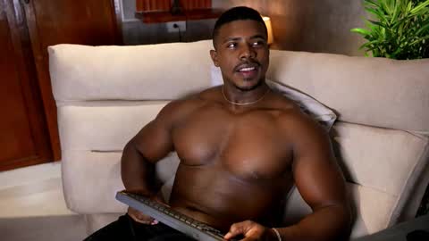 Leandro jones online show from October 10, 11:04 am