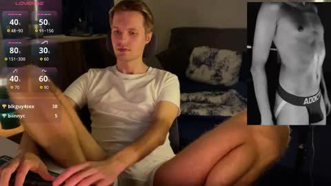 Leon online show from February 18, 6:16 pm