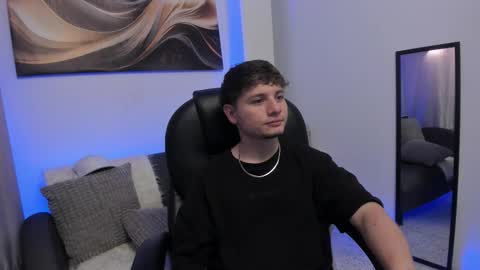 Leo  online show from February 10, 4:50 am