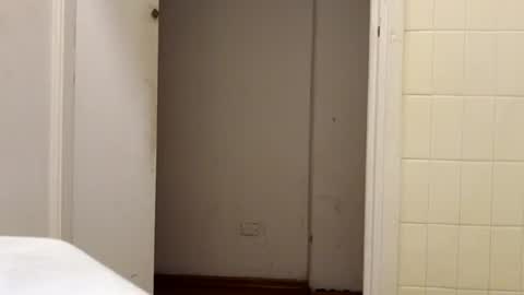 Abril online show from November 10, 6:35 pm