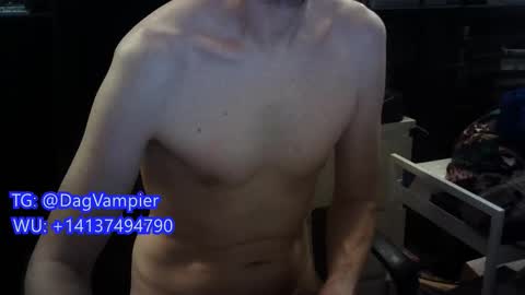 Vampiro Diurno online show from January 11, 4:33 pm