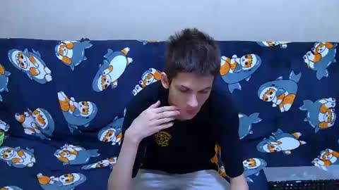 lester_broo online show from June 10, 10:17 am