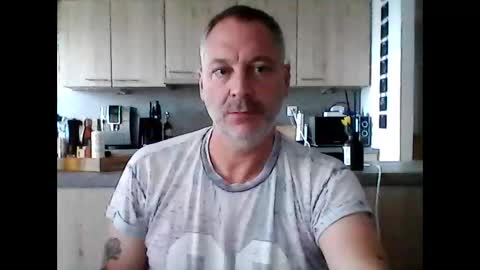 letshavefun2gether68 online show from October 13, 6:41 am