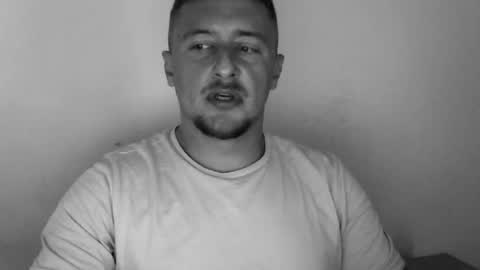lev1ngston online show from August 6, 3:51 pm