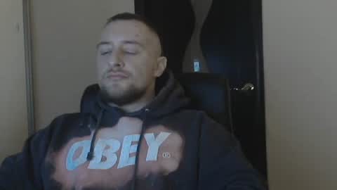 lev1ngston online show from December 5, 9:50 pm