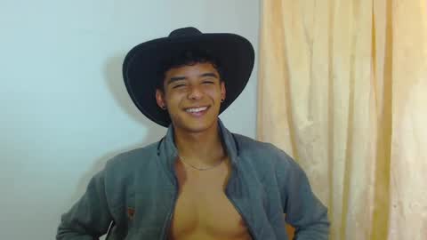 i  am lewis ly EDUARDO MEMDOZA15 online show from April 11, 5:16 pm