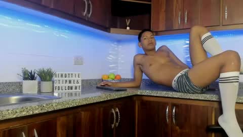 LexSin17 online show from May 17, 7:32 pm