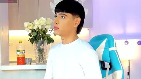 Liam online show from September 27, 1:53 pm