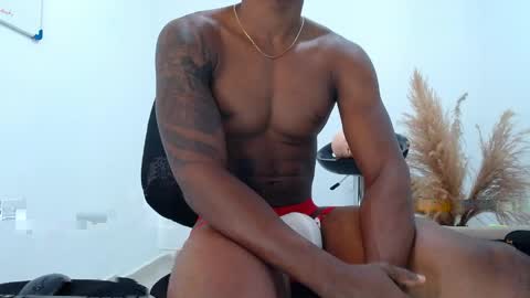 liam_bolt online show from April 1, 4:15 pm