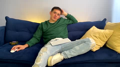 Liam online show from February 7, 3:30 pm