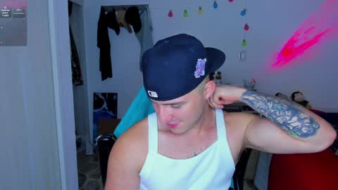 liam online show from January 25, 3:30 am