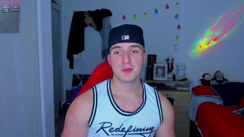 liam online show from December 12, 3:43 am