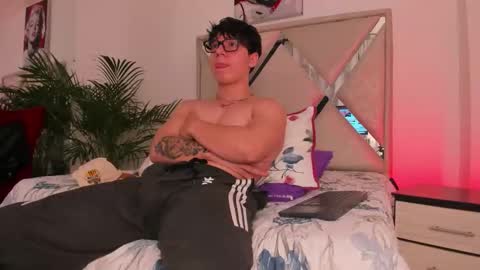 Call me Lian online show from March 22, 2:33 pm