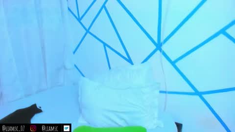 Liam scott77 online show from October 31, 2:24 am