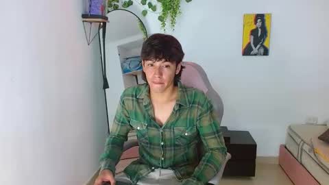 liamxul online show from December 17, 7:31 pm