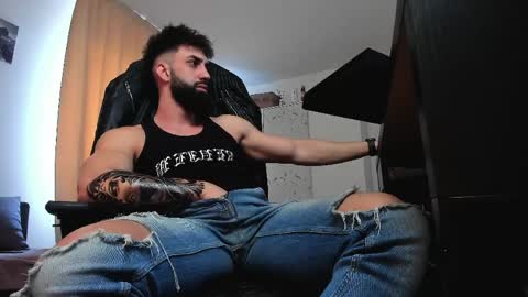 Liam online show from April 11, 7:26 am