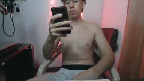 liammason_ online show from January 13, 3:22 am